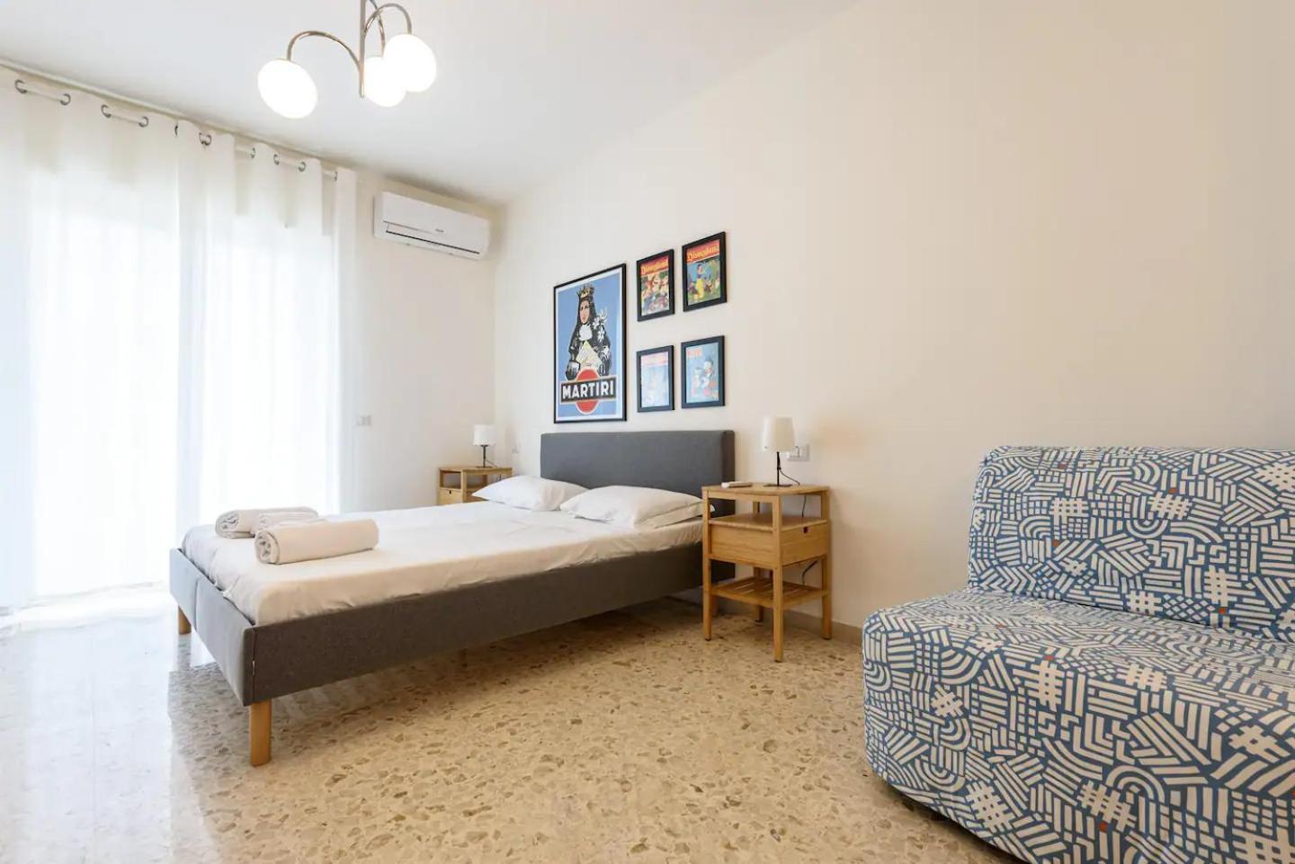 Appartamento 2br Per 5 Con Patio Privato - Vicino Centro Napoli