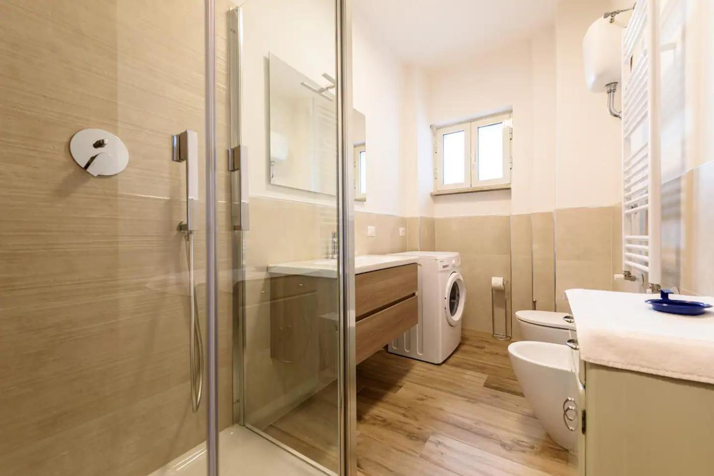 2br Per 5 Con Patio Privato - Vicino Centro Napoli